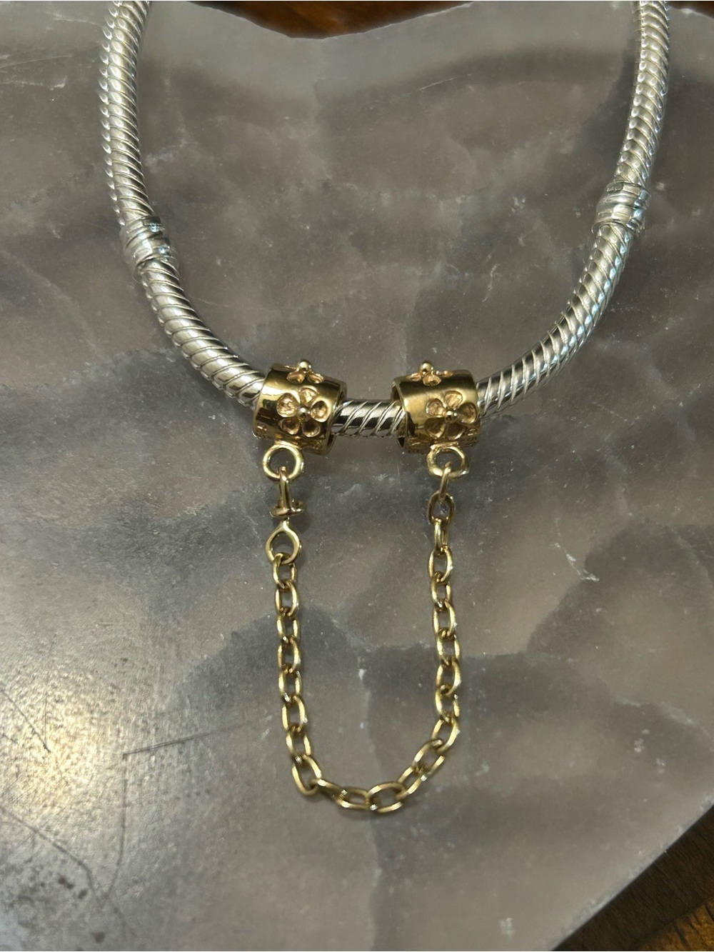 Pandora 14k solid gold retired daisy safety chain